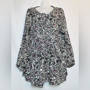 Torrid Black Floral Peasant Tie Neck Chiffon  Size 2. Elasticized waist.